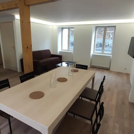 Maison Face A La Dordogne Avec Terrasse Apartment La Bourboule